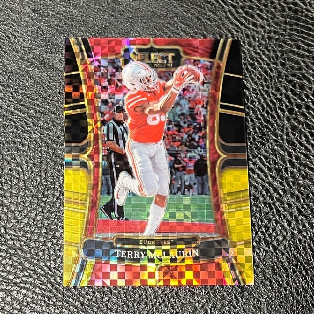 Num: 67/100 🏈 Terry McLaurin 2023 Panini Prizm NFL Football Trading Card No. 70